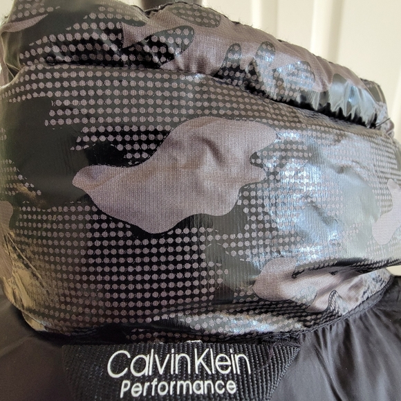 Calvin Klein Womens Performance Funnel Neck Puffer Camo Print Vest Size 2X - Picture 5 of 14